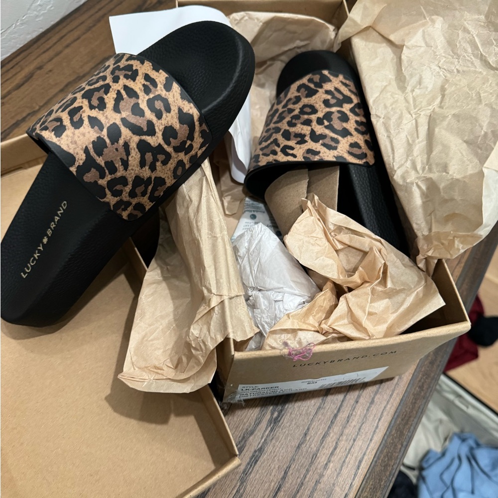 Lucky Brand LK-Parker Leopard Slides, NWT, Size 8